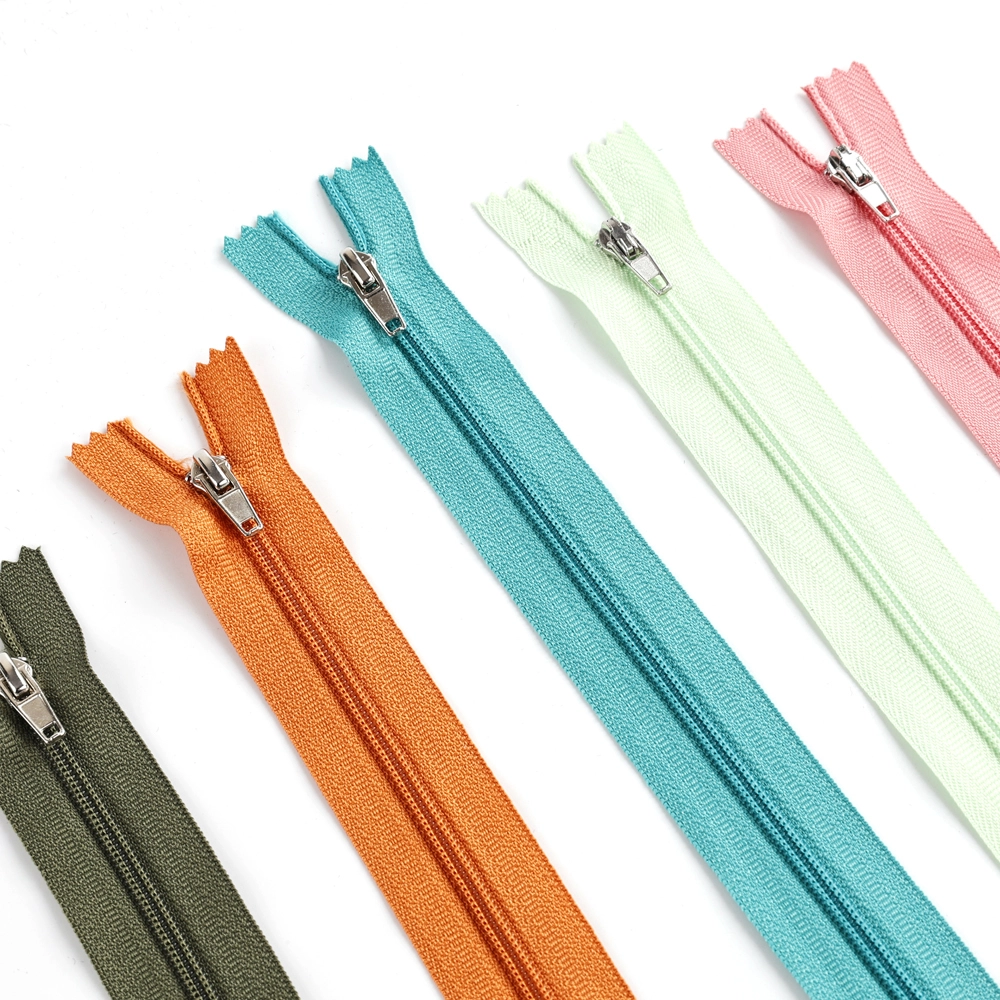 Manufacturer Number 5 Small Nylon Zippers For Mattress Draps Roi Taille Sofa Sweatpants Custom Logo Locking Zip Nylon Zipper