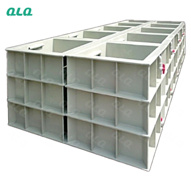 Automatic washing tank